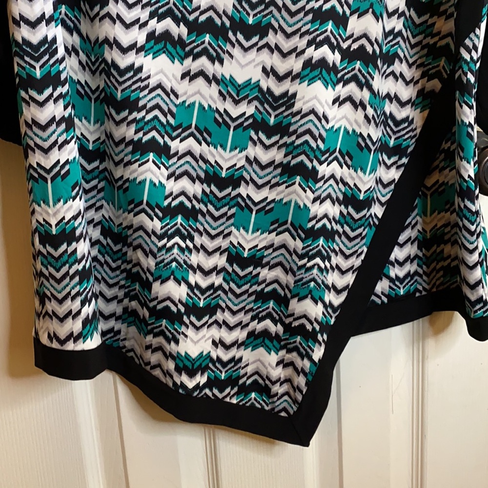 PerSeption Geometric Tunic - Picture 4 of 8